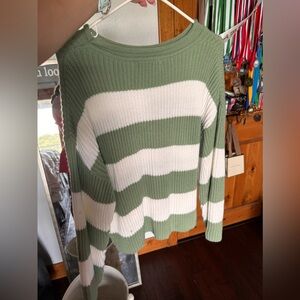 Women’s Sweater